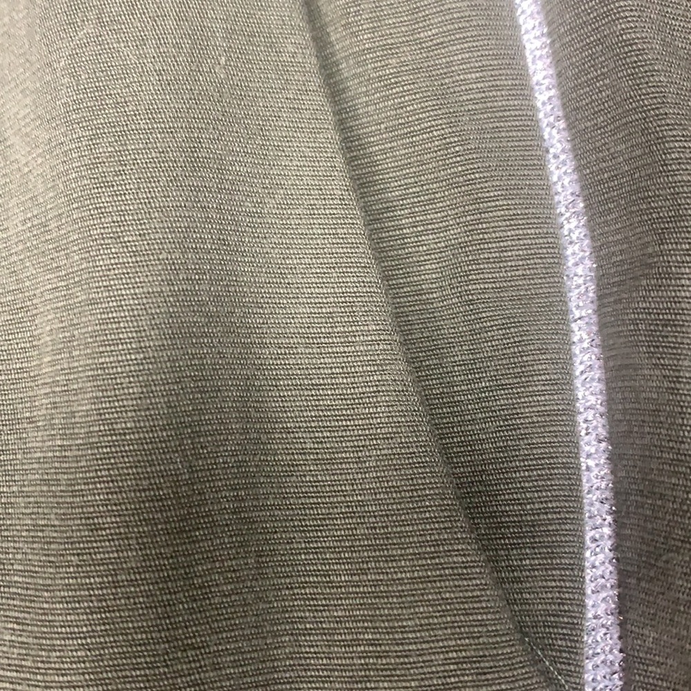 Drawstring joggers. - Picture 3 of 3